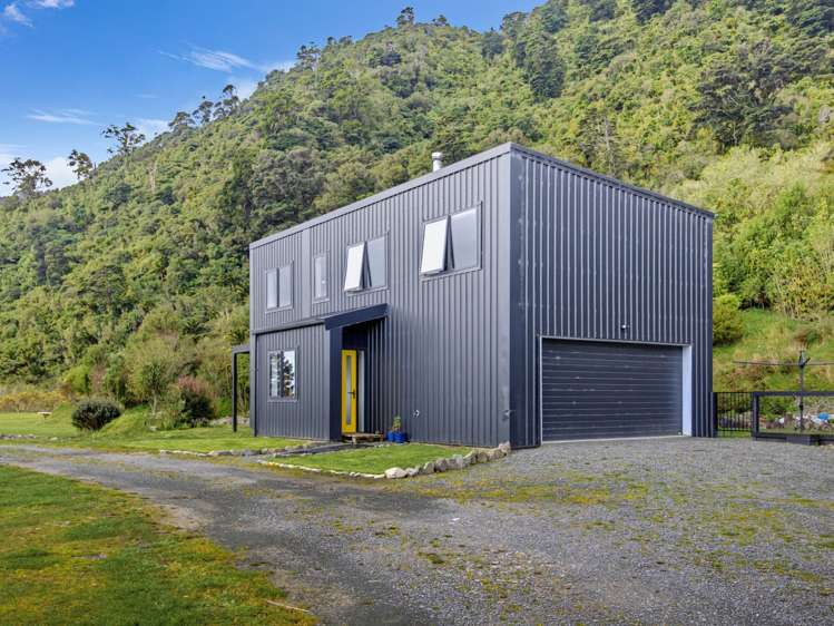 2628 Coast Rd Barrytown_11