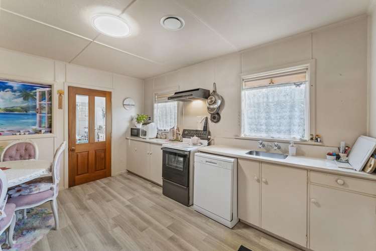 1/18 Fergusson Street Stoke_5