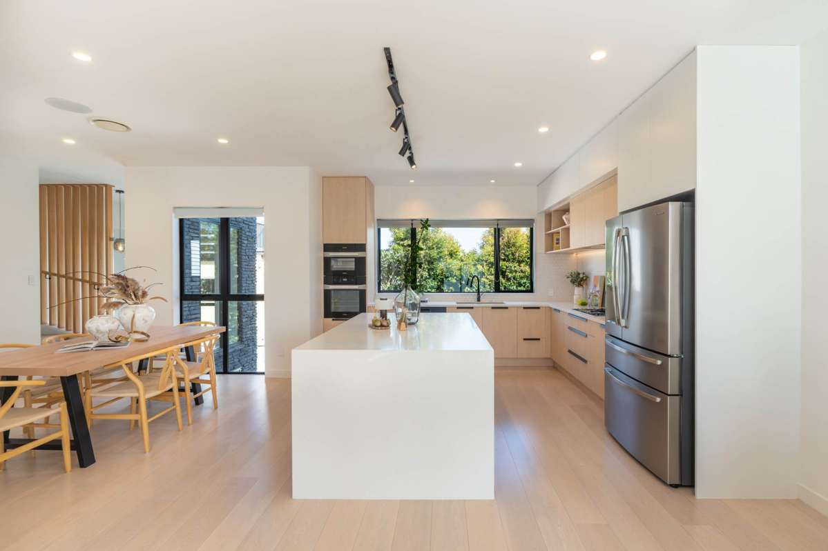 34B Esmonde Road_2