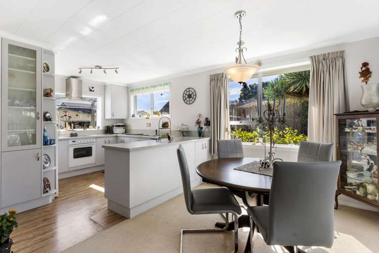 3 Claresholm Place Mangere Bridge_2