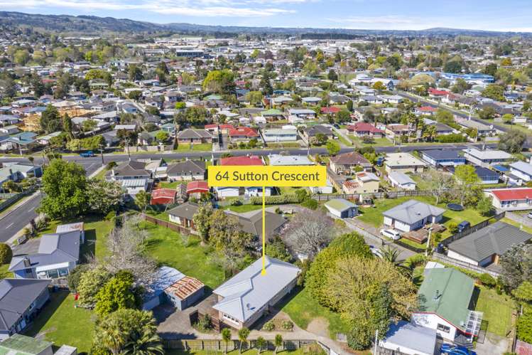 64 Sutton Crescent Papakura_16