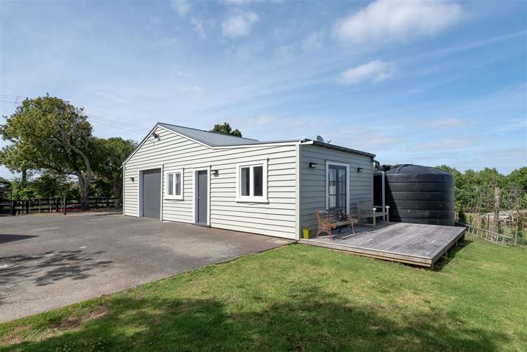 17 Griggs Road Whitford_16