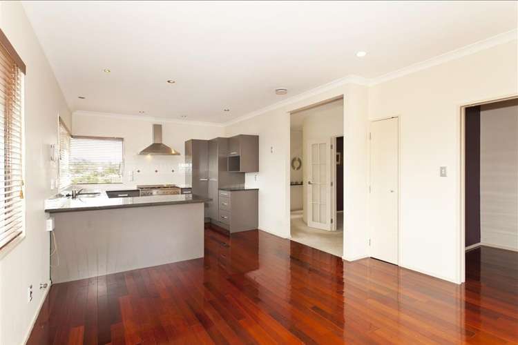 8 Scarboro Terrace Murrays Bay_9