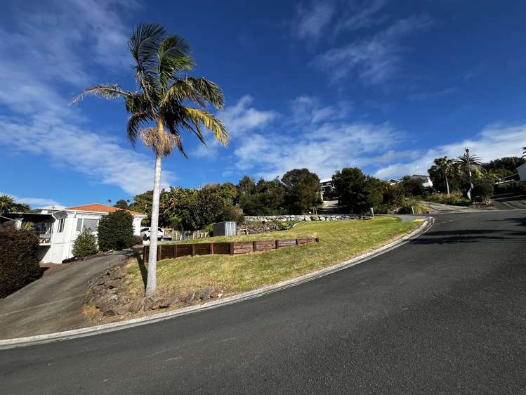 1 Hibiscus Avenue Cable Bay_5