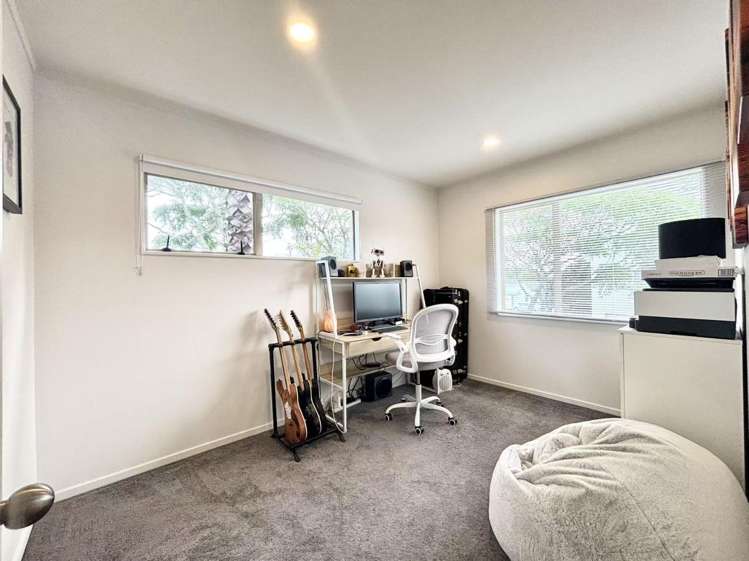 1 Butia Avenue Henderson_13