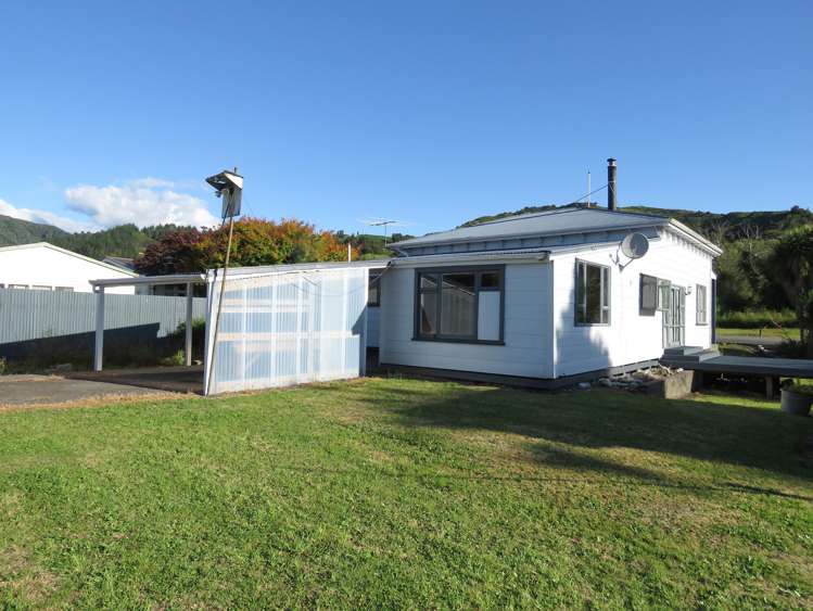 138 Broadway Reefton_15
