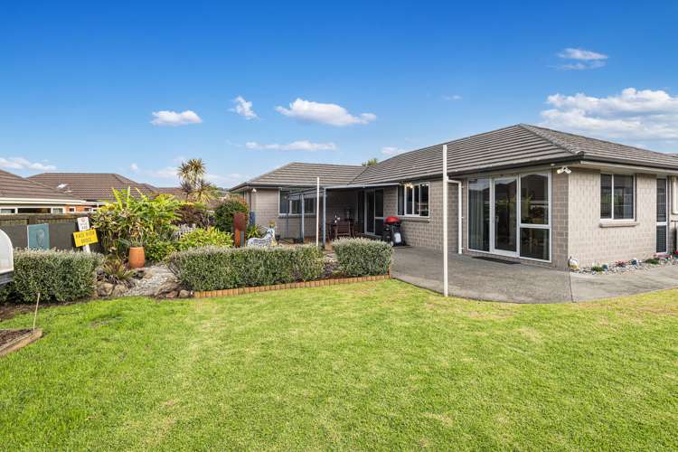 22 Conifer Grove Kamo_18