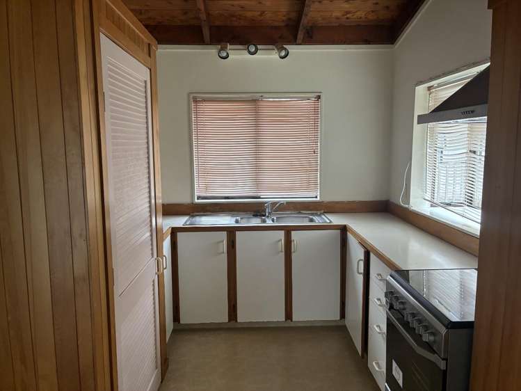 23a Mcleod Road Henderson_8