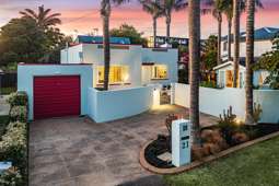 Art Deco Gem in Mt Eden Fringe