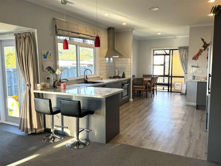 33 Milton Road Greymouth_5