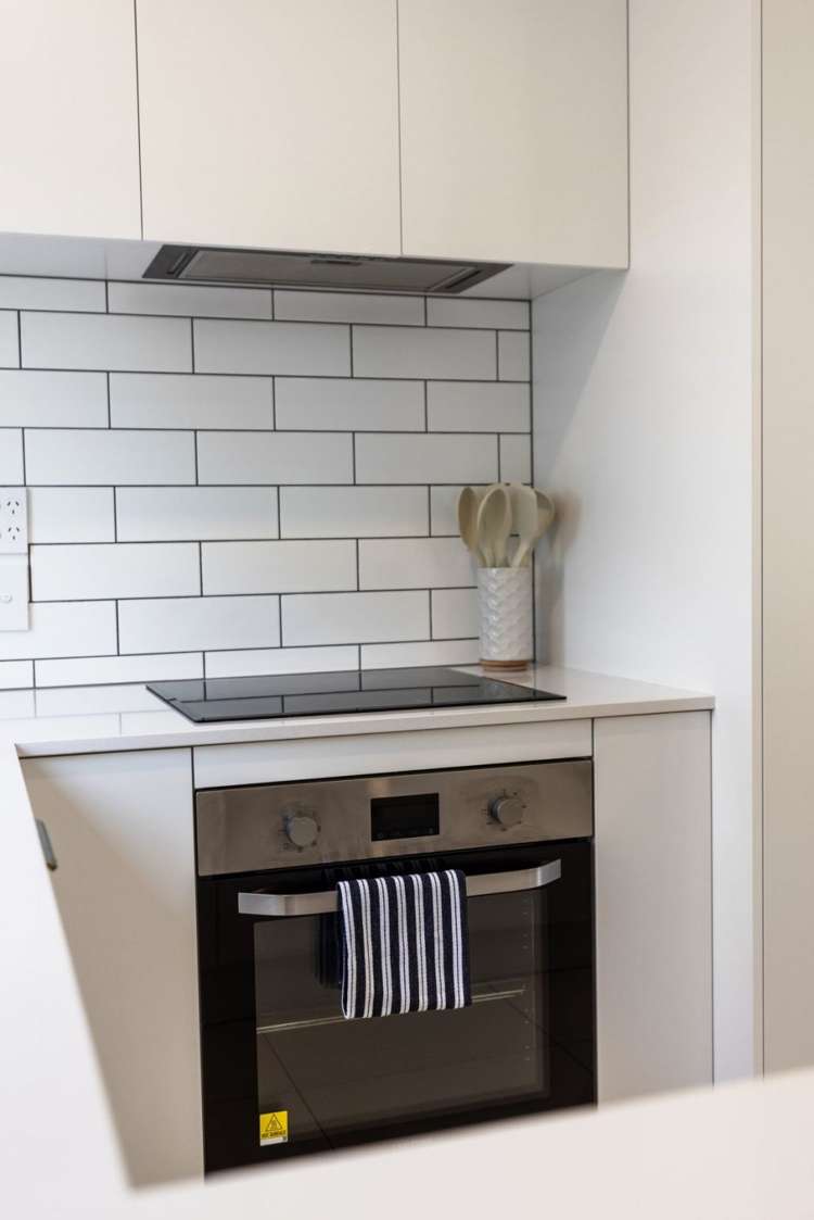 2/102 Rossall Street Merivale_29