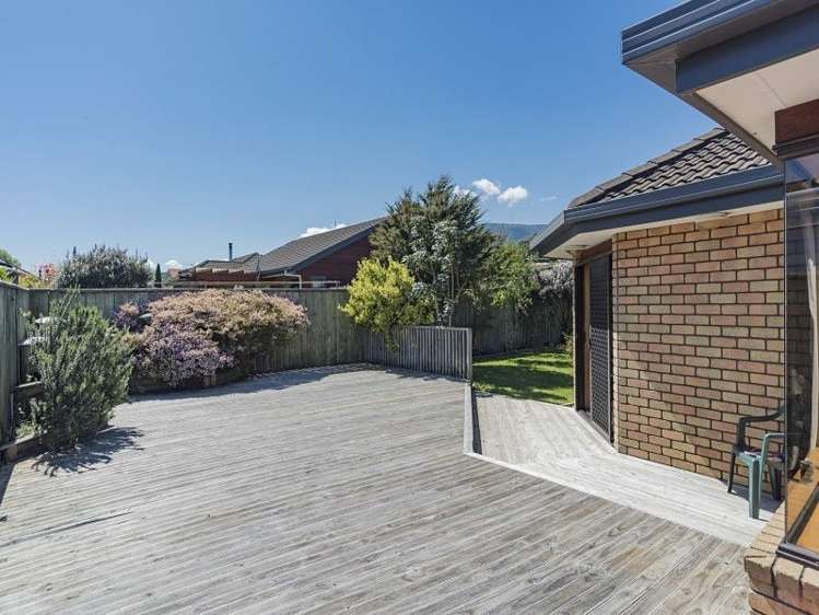 4 Heath Place Stoke_12