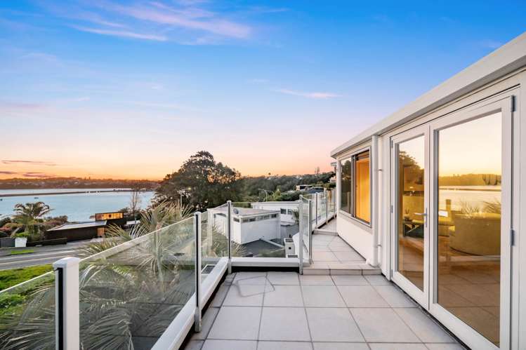163A Paritai Drive Orakei_21