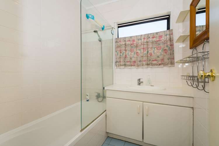 2/24 Tonar Street Northcote_16