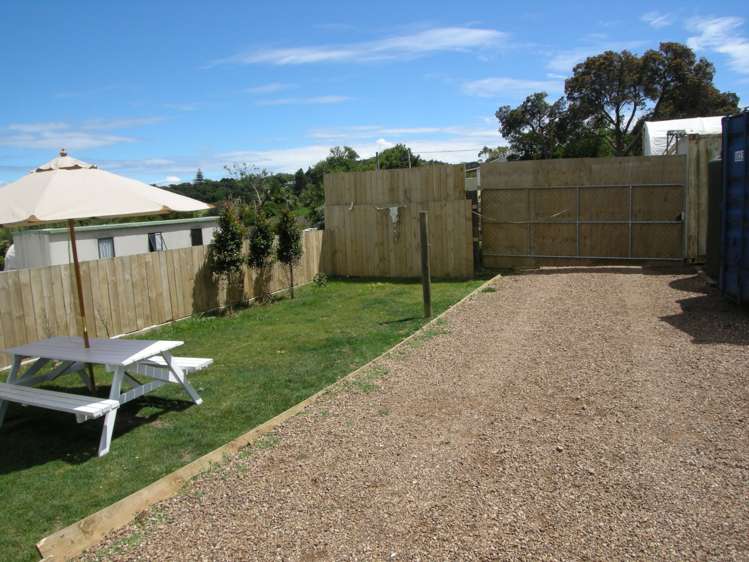 44 Erua Road Ostend_10