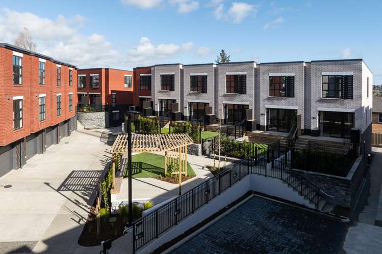 39 Fencible Drive Howick_17