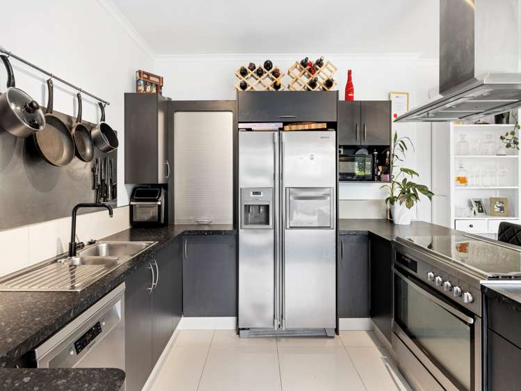 15 Riddington Rise Ohauiti_6