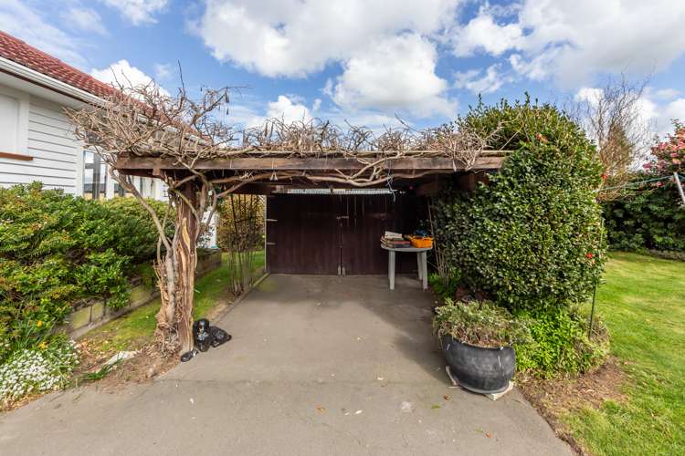 54 Shands Road Hornby_12