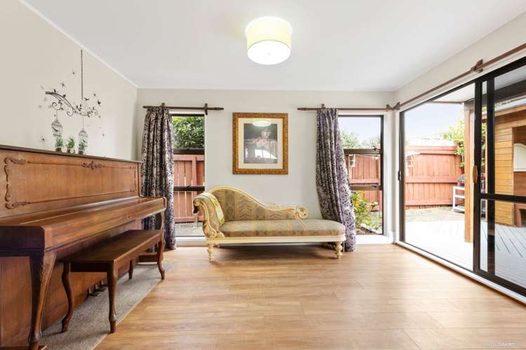 1/11 Forsythe Place Massey_8