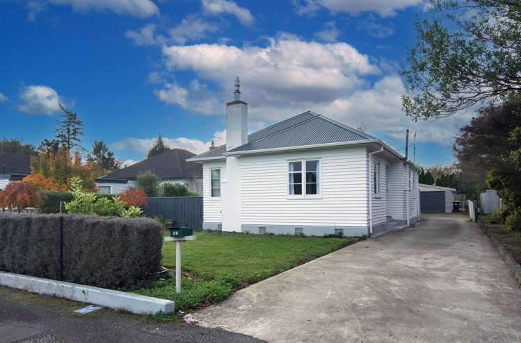 27 Masters Crescent Masterton_5