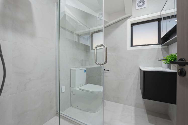 24 Thorp Street St Johns_17