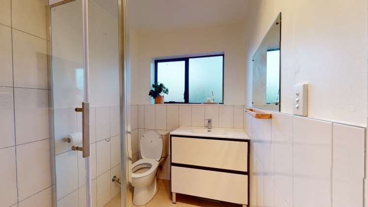 2/9 Ciprian Place Henderson_11