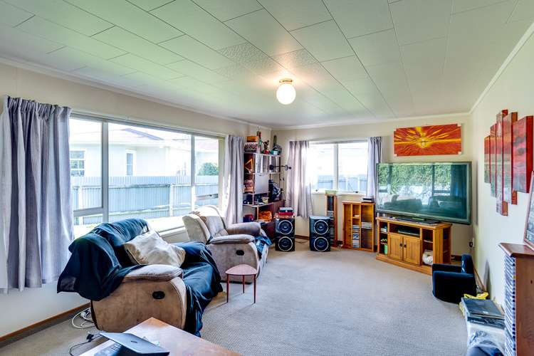 2/211 Windsor Avenue Parkvale_4