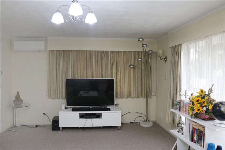 19a Totara Crescent Woburn_4