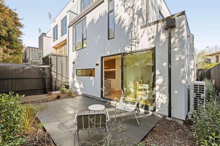 3/11 Carlton Mill Road Merivale_7