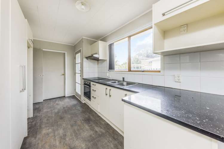 2/16 Barneys Farm Road Clendon Park_4