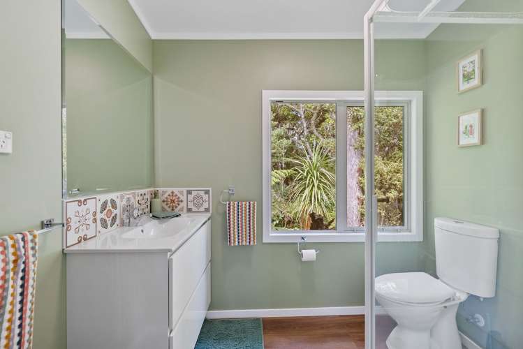 1140 Russell Road Helena Bay_32