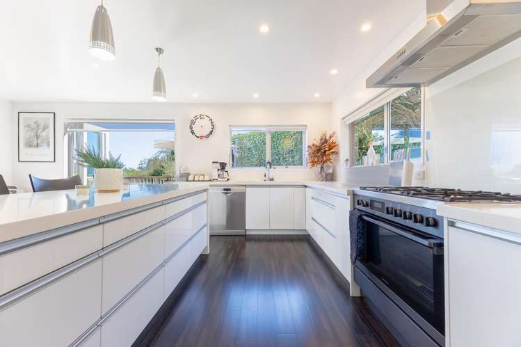 12 William Avenue Raumati South_8