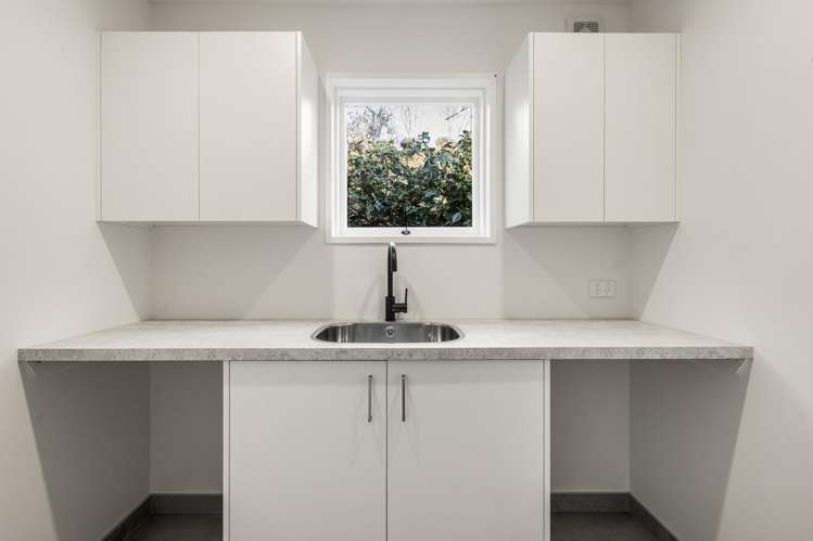 1594 Cust Road Cust_11