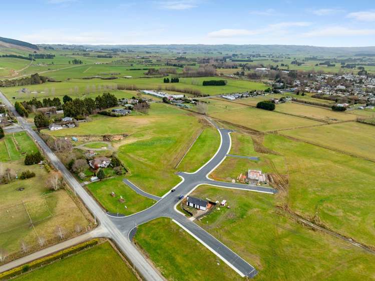 21 Back Road Milton_7