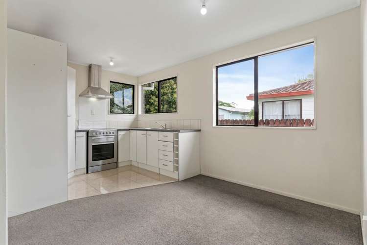 1/28 Karepo Crescent Ranui_10