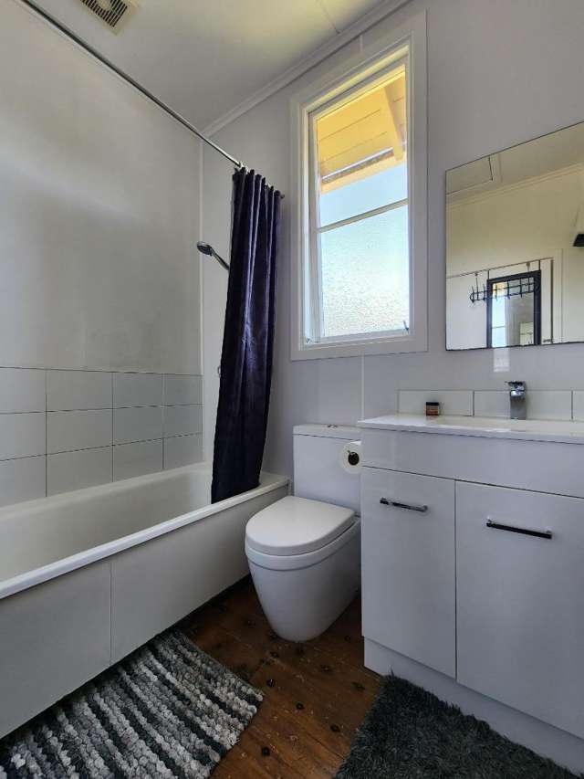 5 Holloway Road Omata_4