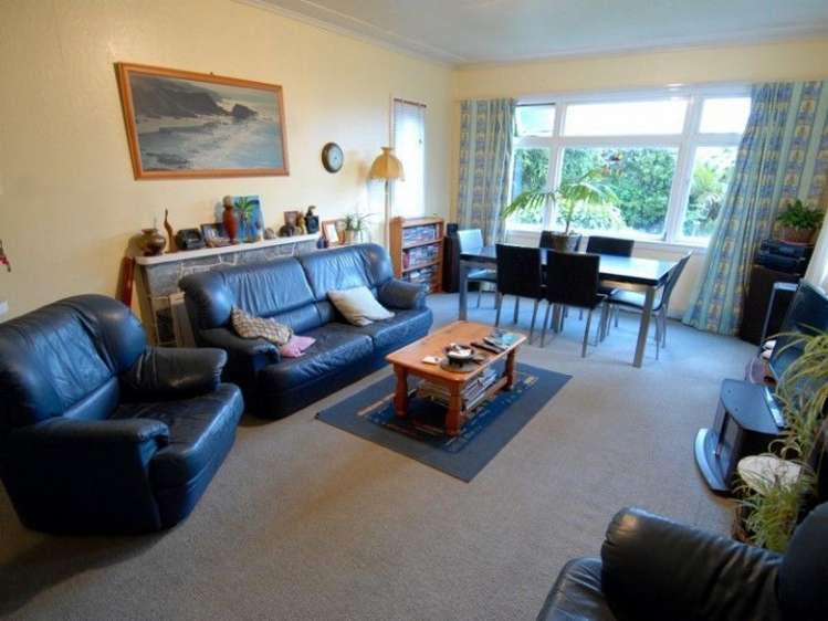 1 Waverley Street Karamea_4