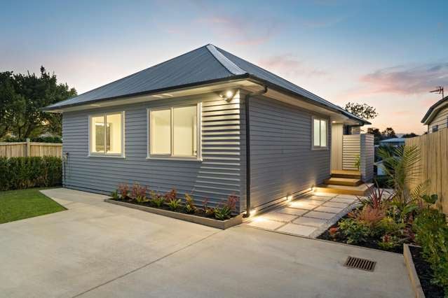 Stunning Brand New House in Glen Eden!