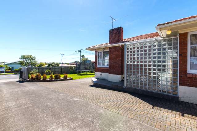 31 Donovan Street Blockhouse Bay_1