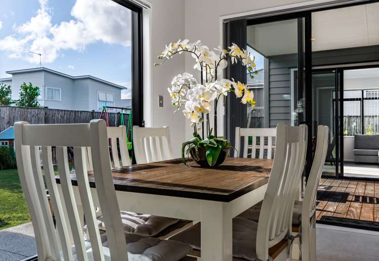 2 Taikura Avenue Red Beach_8