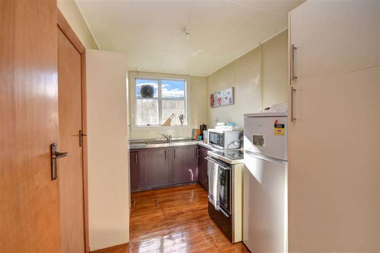 32 Riselaw Road Calton Hill_4