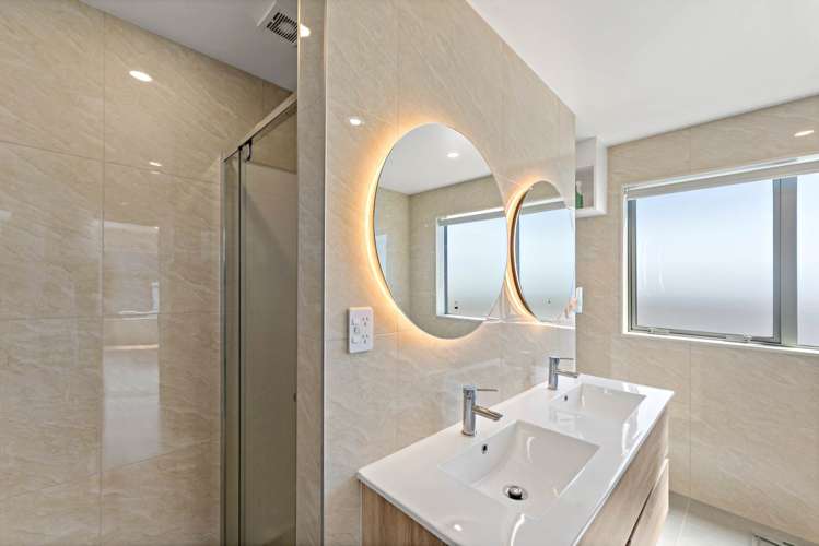 4 Hautoa Lane Flat Bush_20