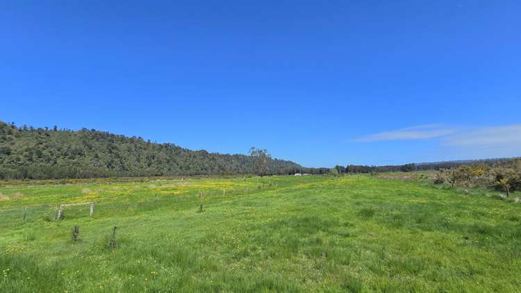 711B La Fontaine Road Harihari_25