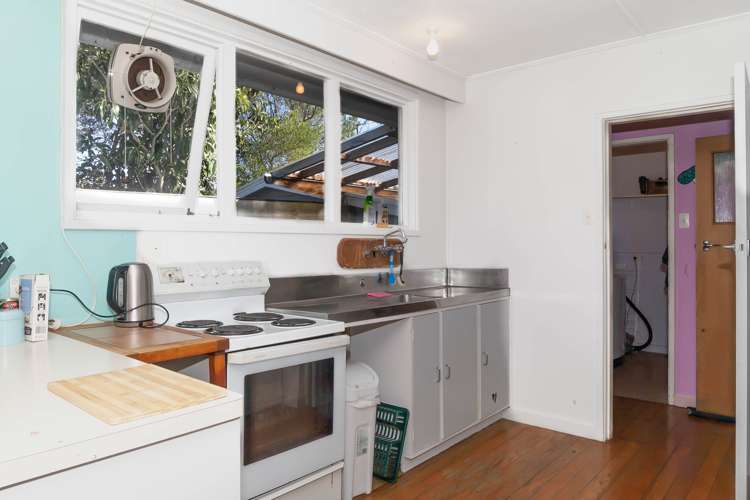 5 Feary Crescent Takaka_9