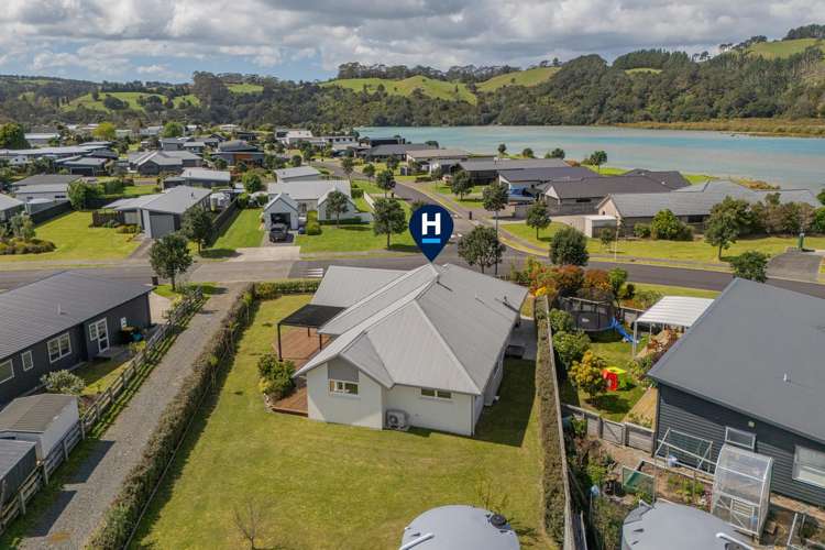 37 Longreach Drive Cooks Beach_22