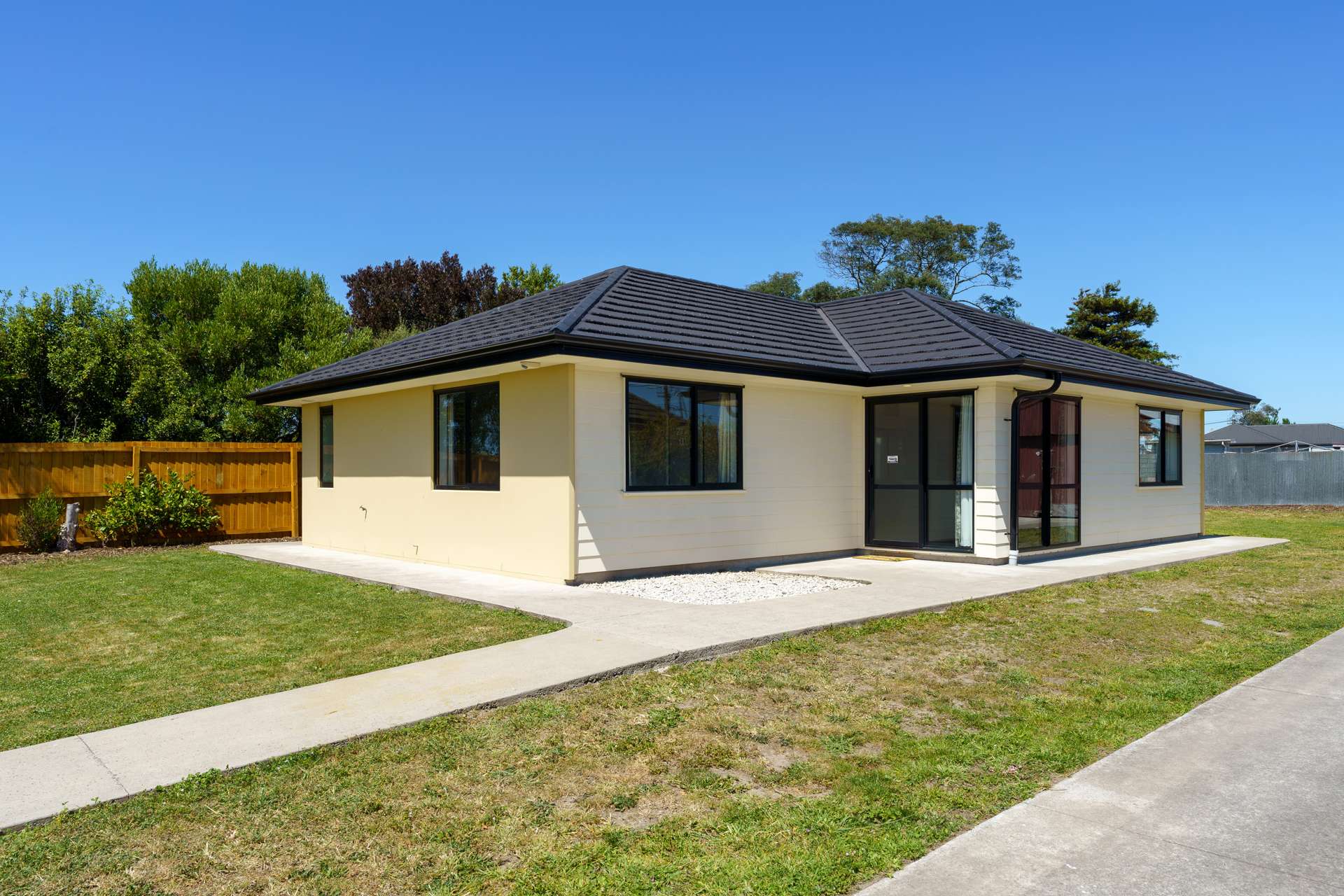 4 Sandown Crescent Aranui_0