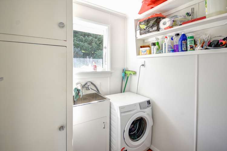 27 Stephen Street Halfway Bush_15