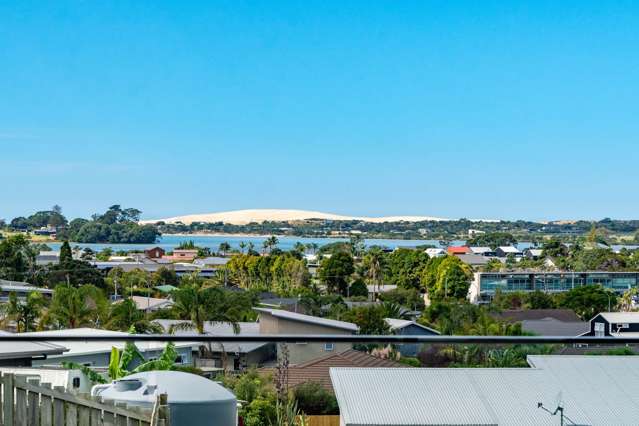 Harbour Views & Modern Living