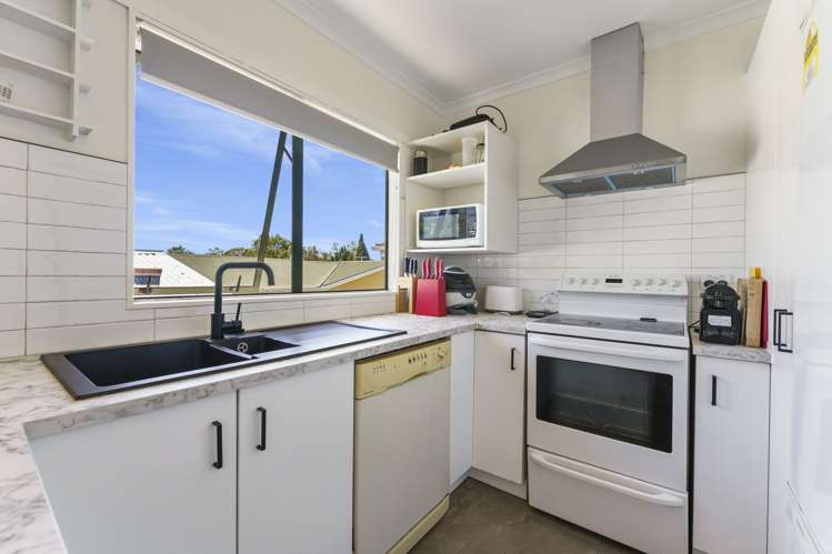 5b Sharyn Place Brookfield_9