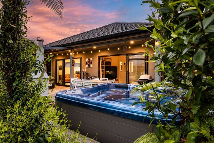18 Delta Mews Place Clive_25